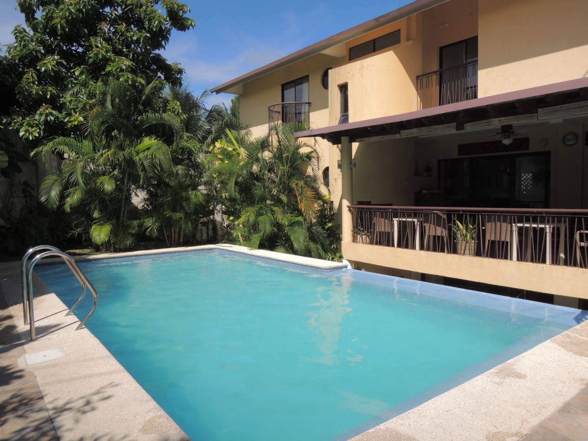 Palms Seaside Inn And Resort Medellin Buitenkant foto
